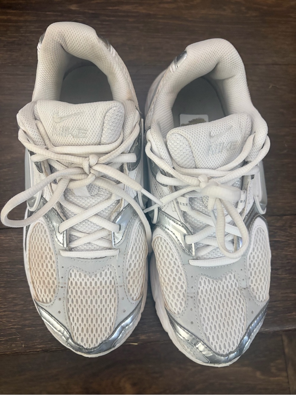 Nike Women's White and Silver Mesh Athletic Sneakers